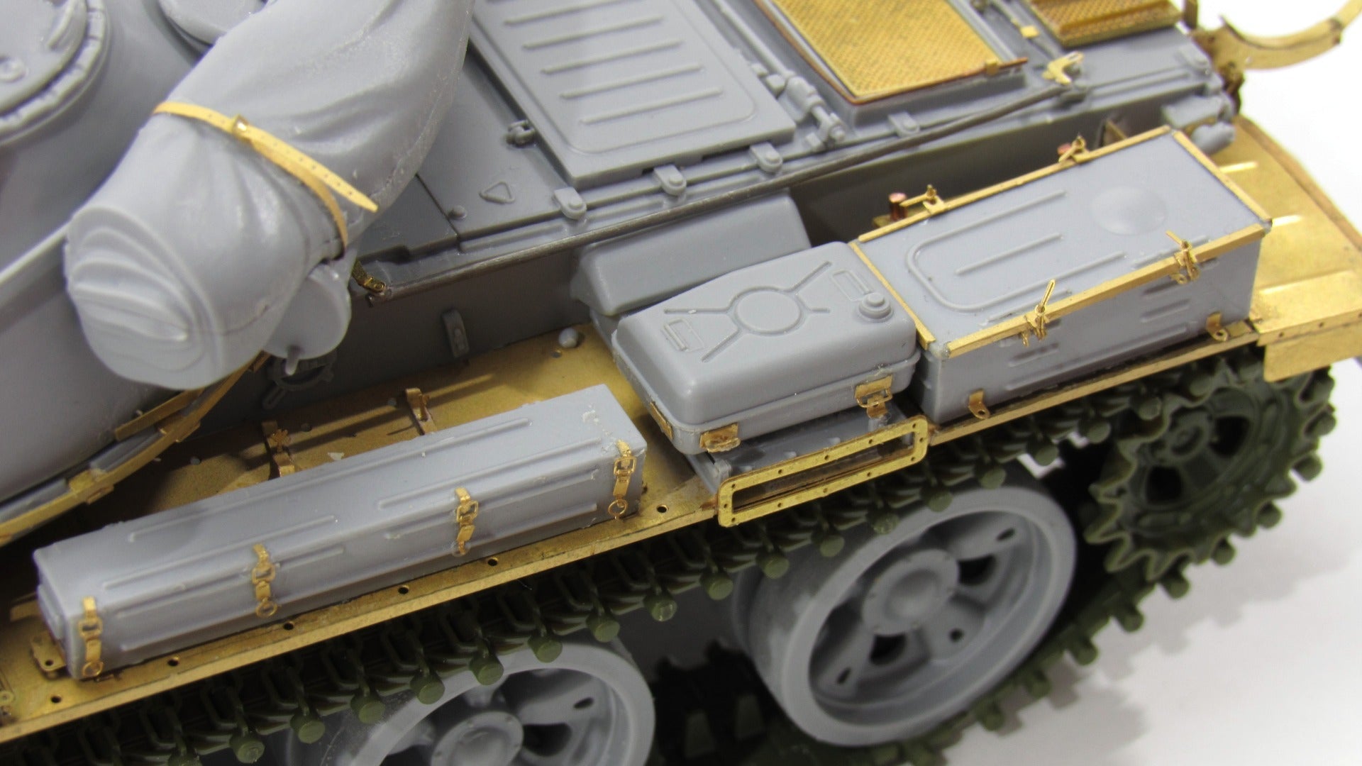 photo - etched detail set for Tank T - 62 model 1974 basic set (Zvezda) - imodeller.store