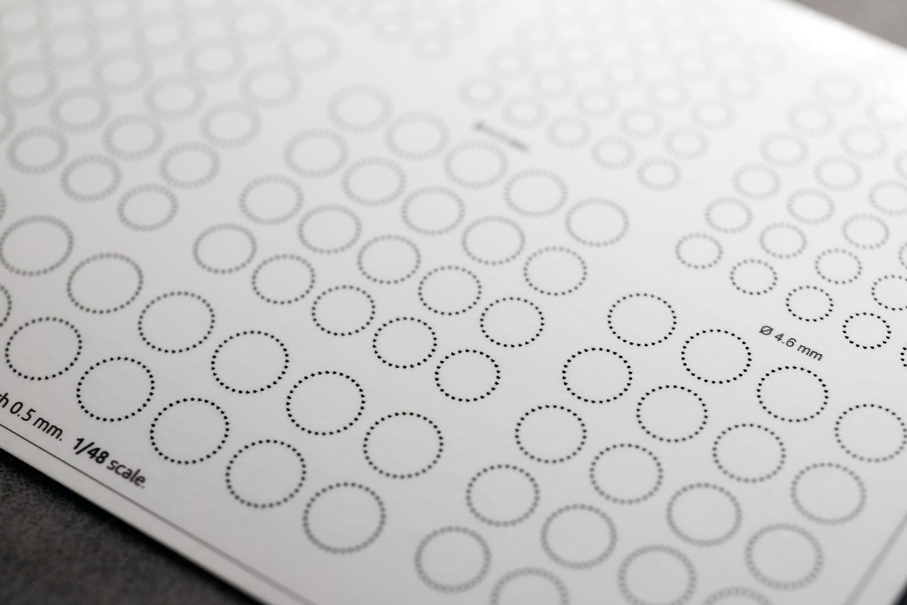 Rivets in a circular pattern 1/48 (3D decal) - imodeller.store