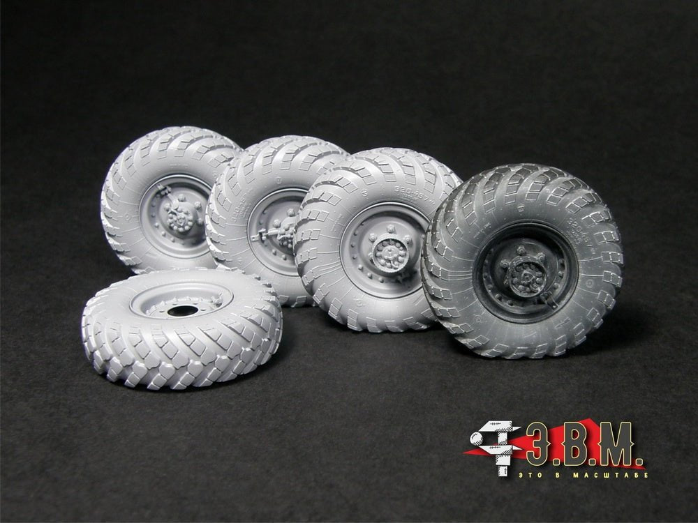 RS35161 E.V.M. 1:35 Wheels GAZ - 66 with K - 70 Tire - imodeller.store
