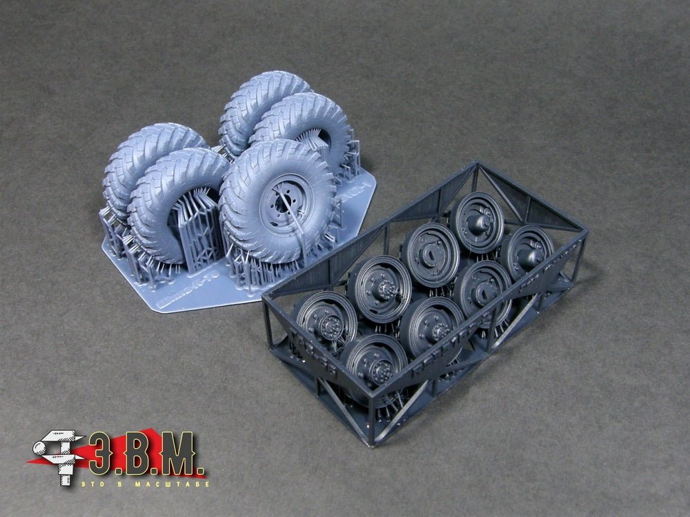 RS35162 E.V.M. 1:35 GAZ - 66 Wheels with K - 70 Tire on Stamped Rim - imodeller.store