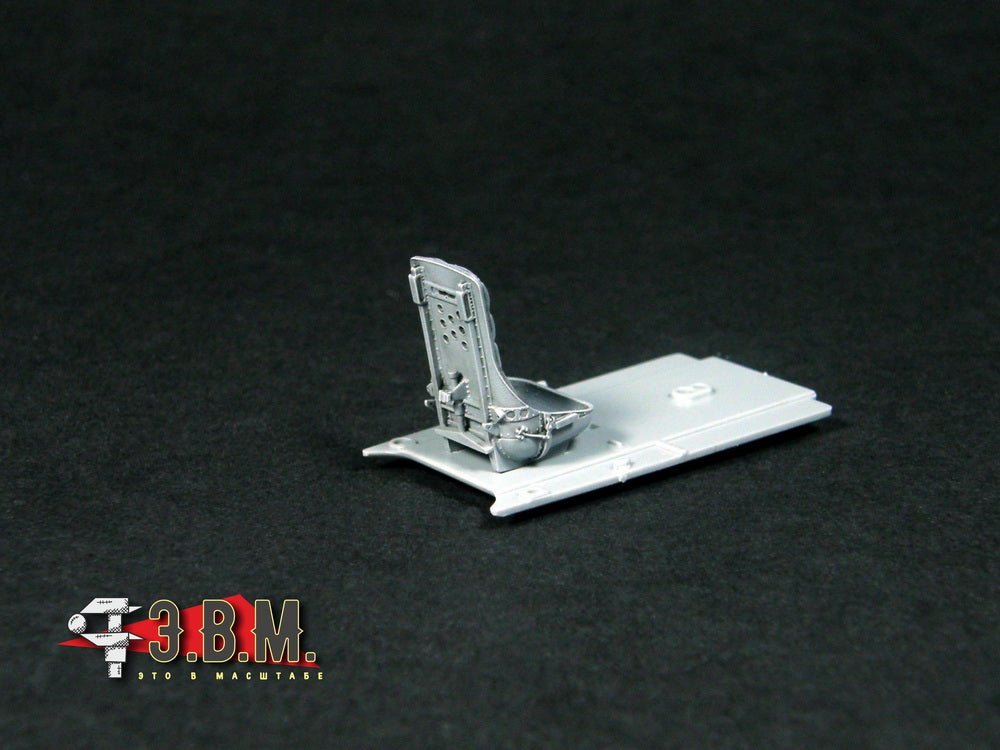 RS48096 E.V.M. — Pilot Seat with Belts for LaGG - 3 - imodeller.store