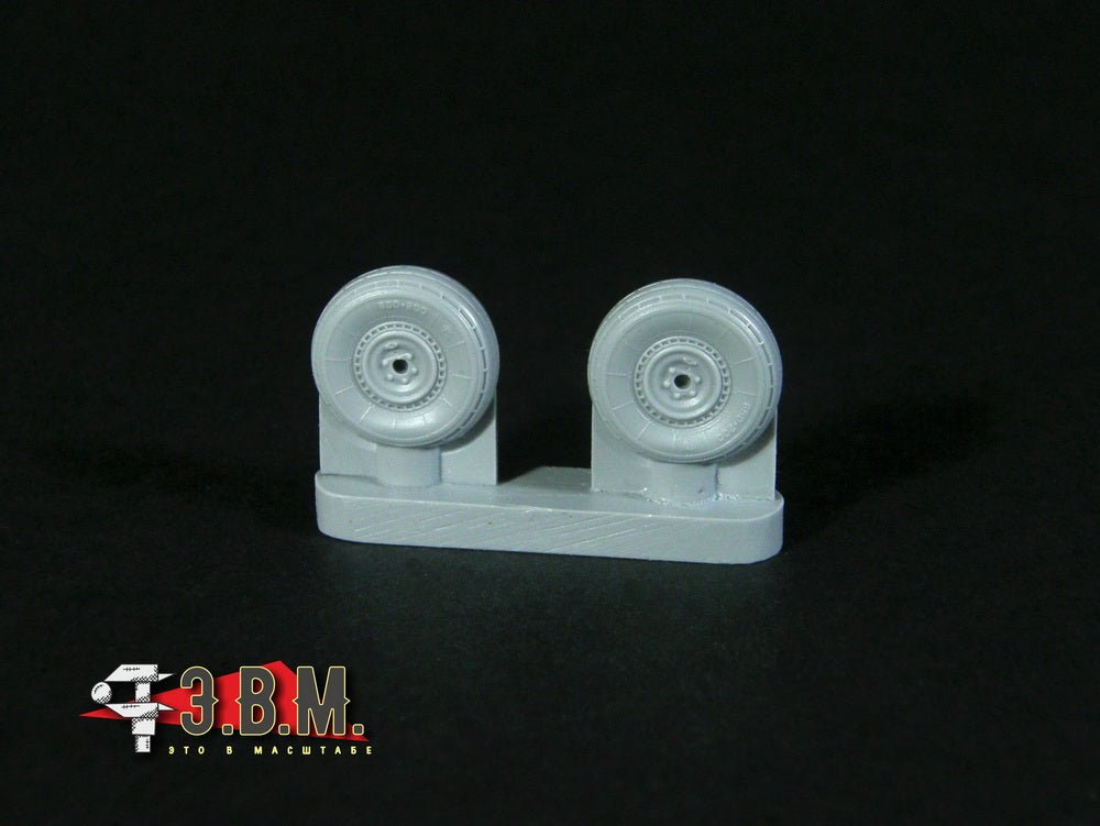 RS48111 E.V.M. 1/48 Landing Gear Wheels for Yakovlev Yak - 7 (Concrete Airfields Type 1) - imodeller.store