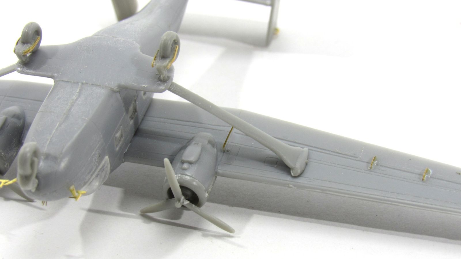 An-14 / An-28 (Eastern express) - imodeller.store