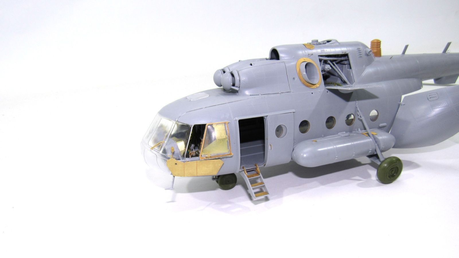 Mi-8 (star) exterior - imodeller.store