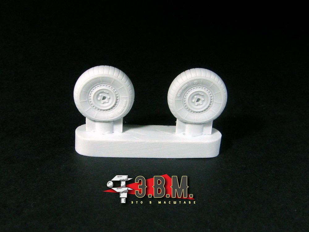 RS48021 Yak-9 chassis wheels (for soil airfields) (1:48) - imodeller.store